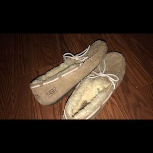 Ugg moccasin/slippers/house shoes